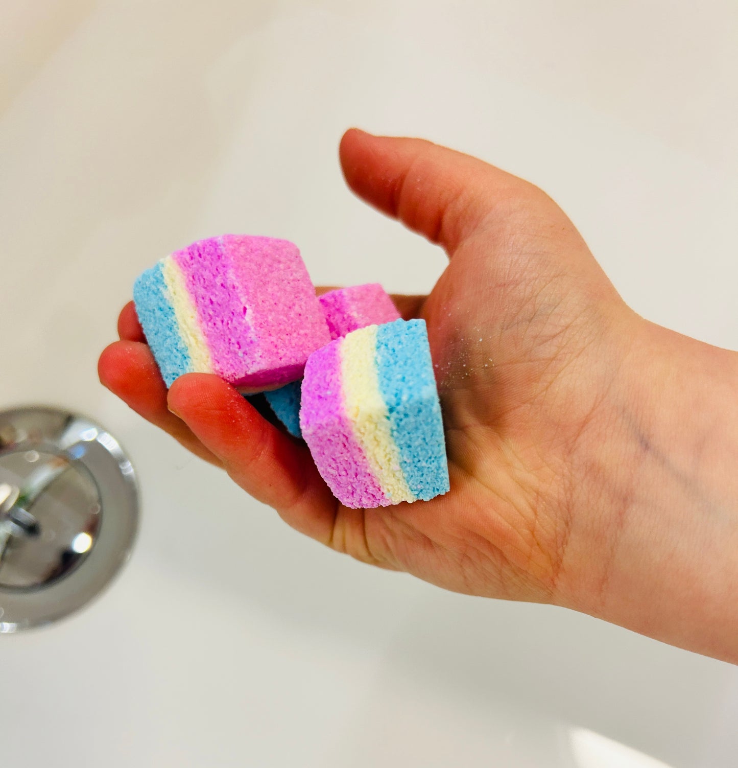 Fizzy bath rocks 